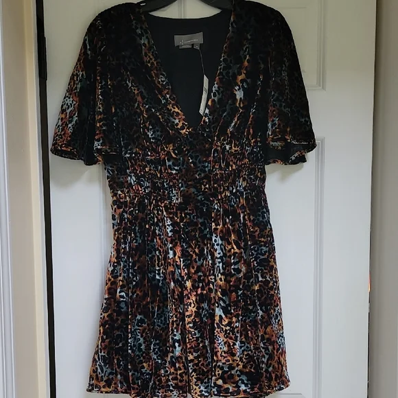 By Anthropologie Short-Sleeve Velvet Mini Dress - Picture 3 of 12